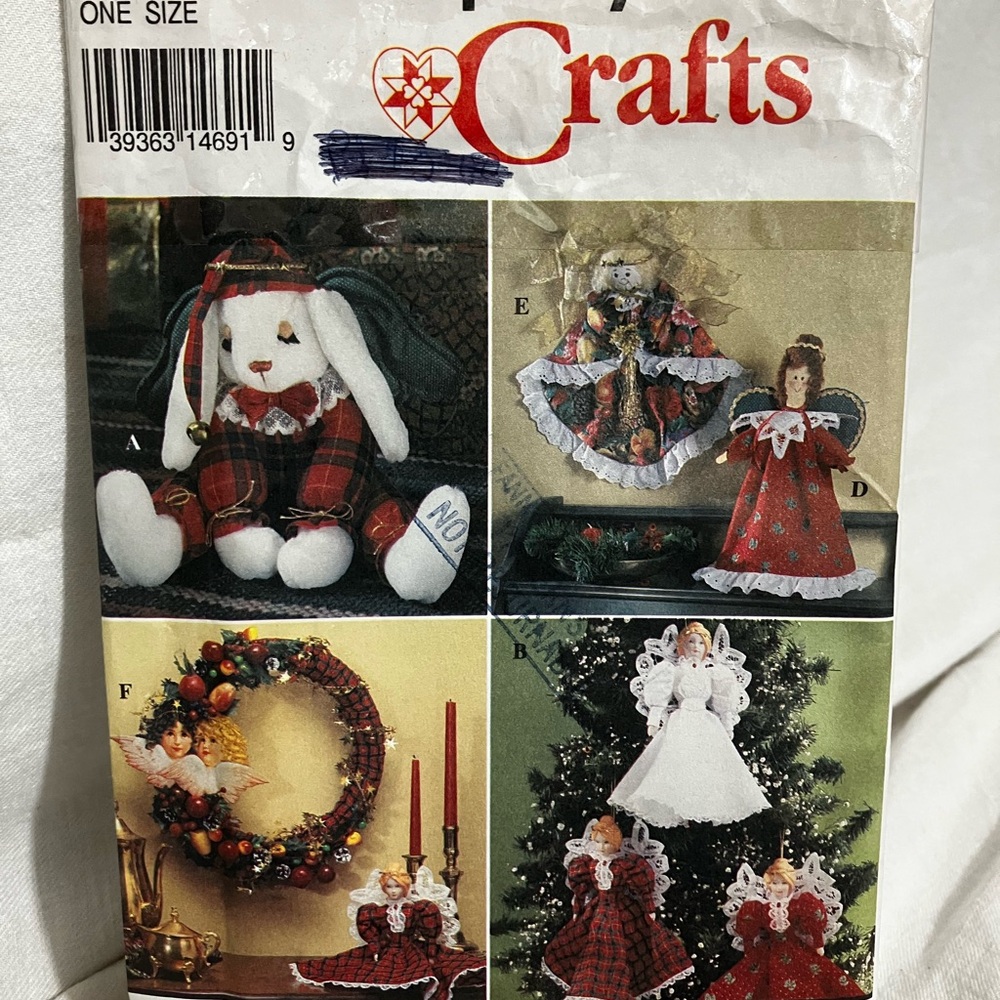 Simplicity Pattern 8704 with Black and White Illustrations